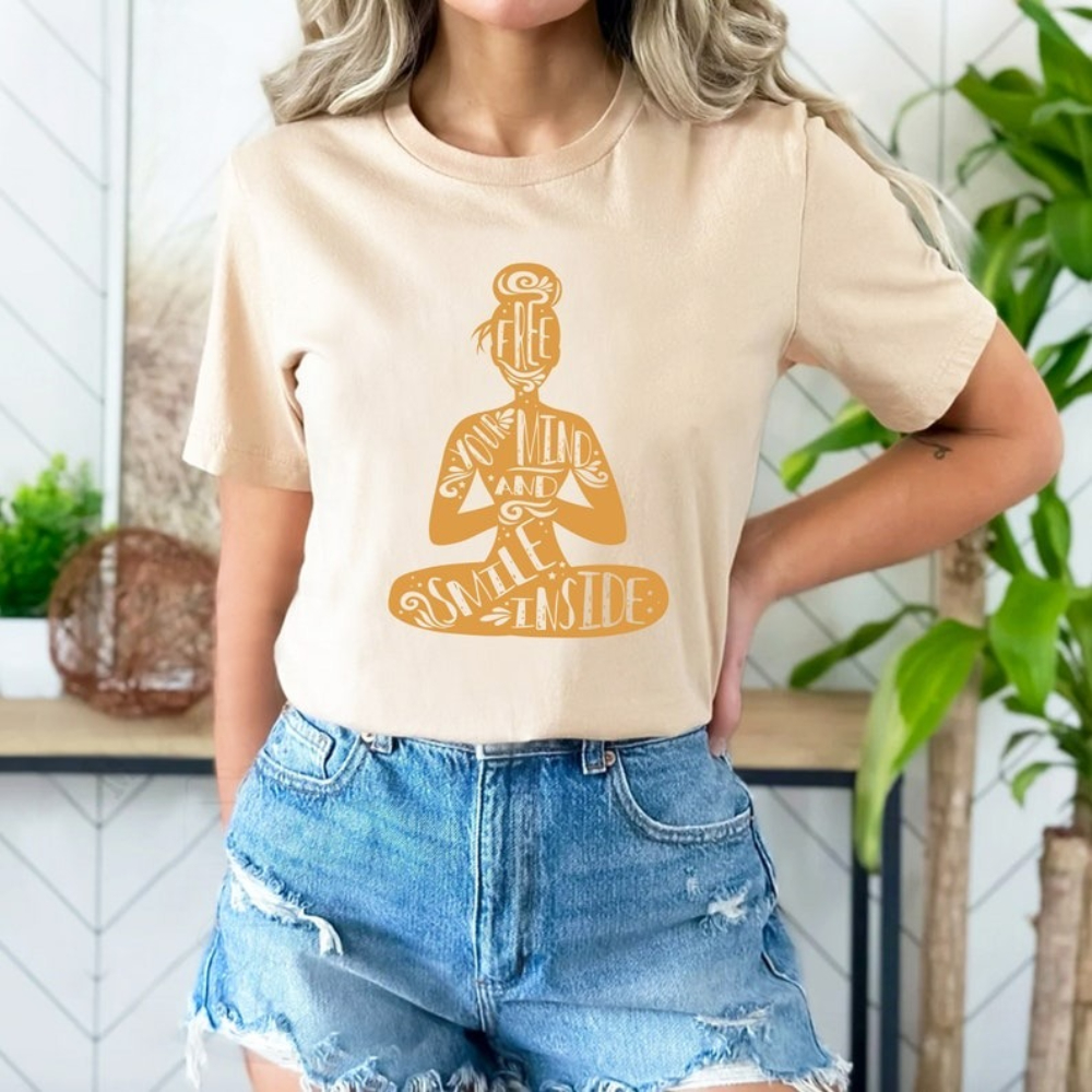 Yoga T-Shirt Free Your Mind Po - Yoga And Fitness Instructor recension och pris