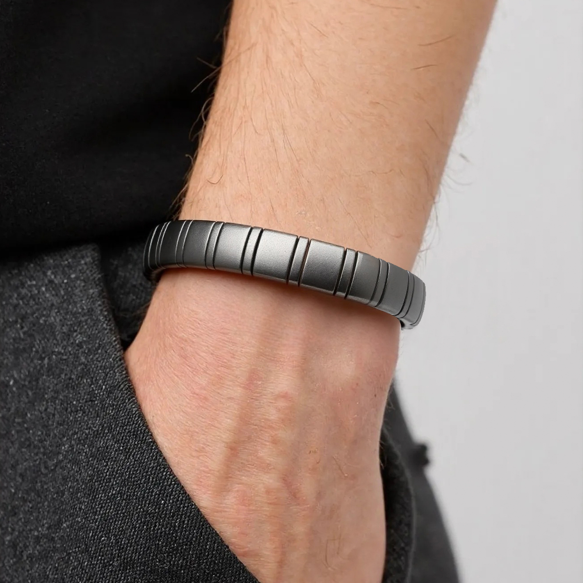 Energy Stone Hematite Bracelet - Yoga And Fitness Instructor recension och pris